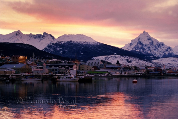 Amanece en Ushuaia, invierno