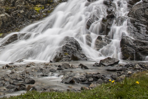 Cascada de la laguna de Los Témpanos