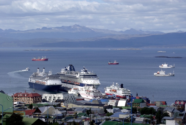 Cruceros en el puerto