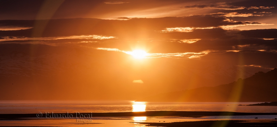 Atardecer sobre El Canal Beagle